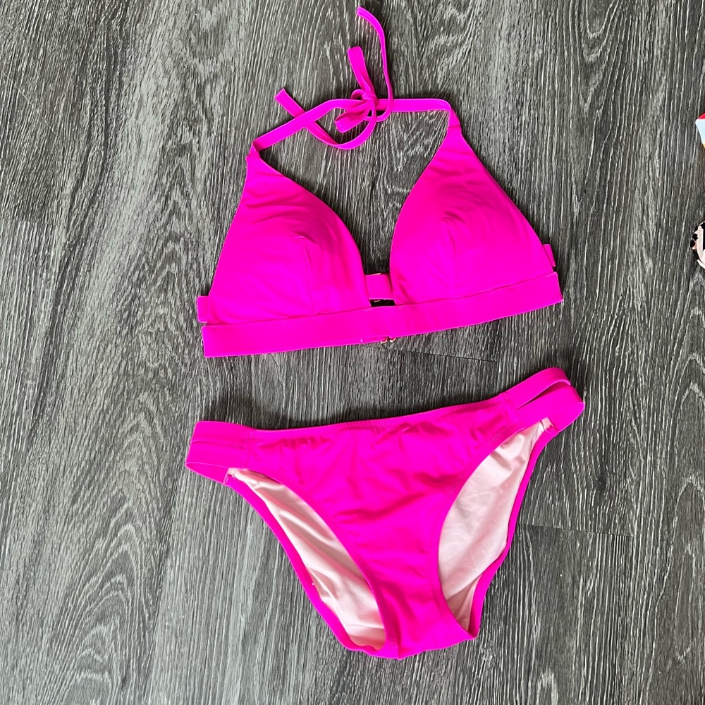 Women’s Victorias Secret Fuchsia Bikini Set